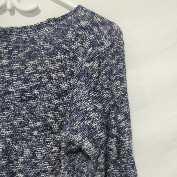 H&M - Mama - Maternity | large | Blue and White Speckled V-Neck Sweater - Picture 11 of 14
